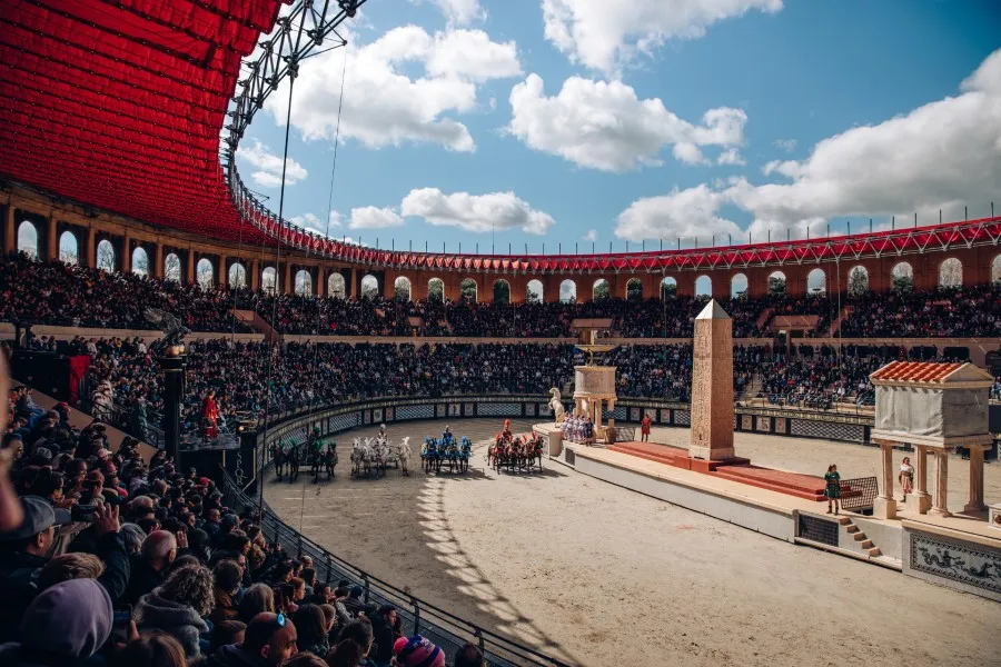 Vacances spectaculaire en vendée avec le puy du fou